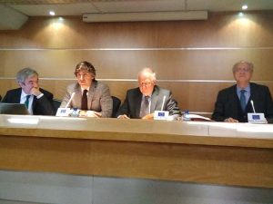 Mesa Redonda Futuro de Europa con Josep Borrell, Luis Garicano y Francisco Aldecoa.